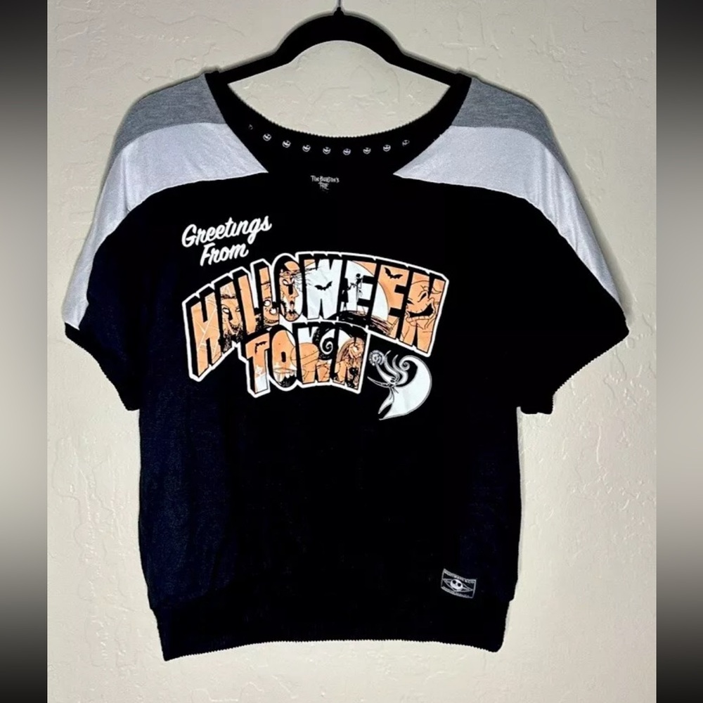 Disney Nightmare Before Christmas Halloween Town Women’s Shirt Size Small